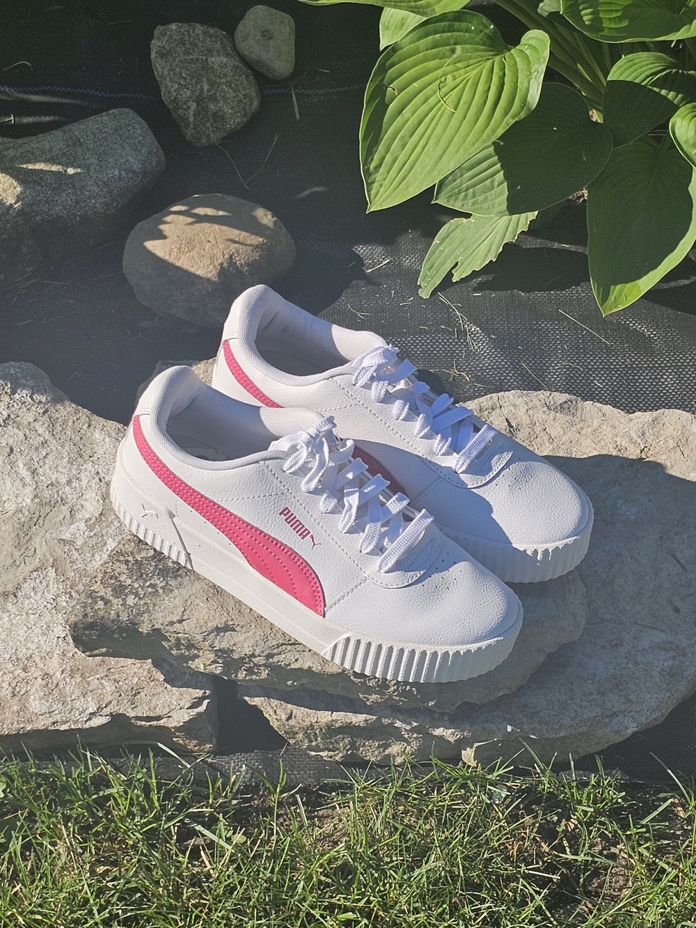 Puma Carina Women's Shoes  Casual Walking Gym Training Sz 8.5M White & Pink